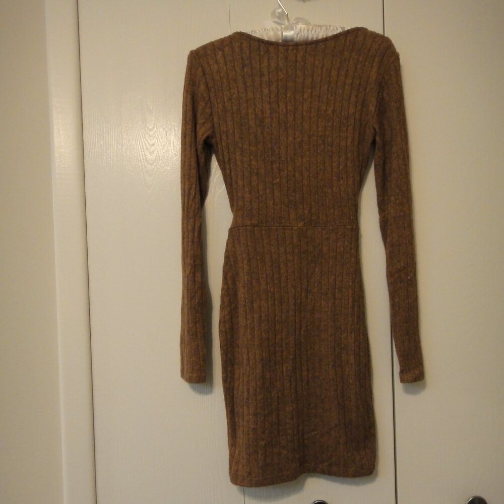 FOREVER 21 Cable Knit Faux Wrap Dress sz S Camel Brown NWT - Picture 3 of 12